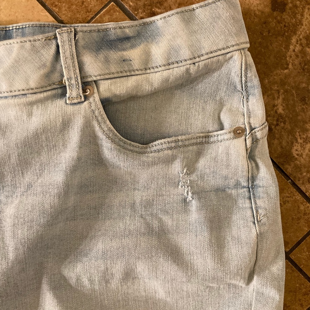 Terra and Sky jean shorts - Picture 4 of 8